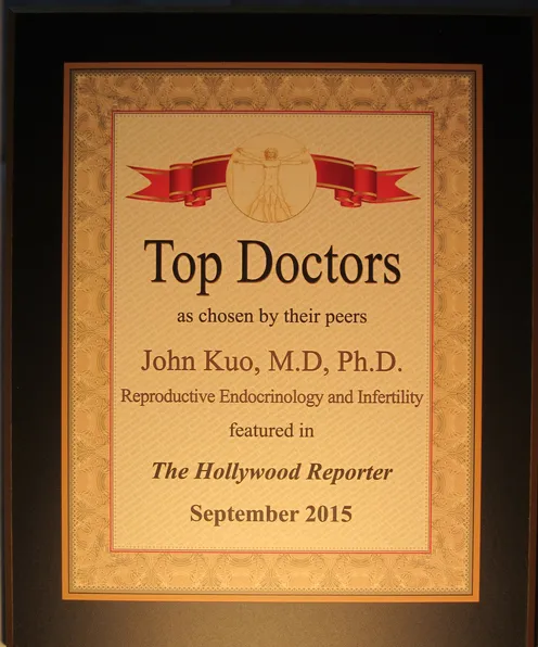 Hollywood'sTopDoctors2015Trimmed2404X2888